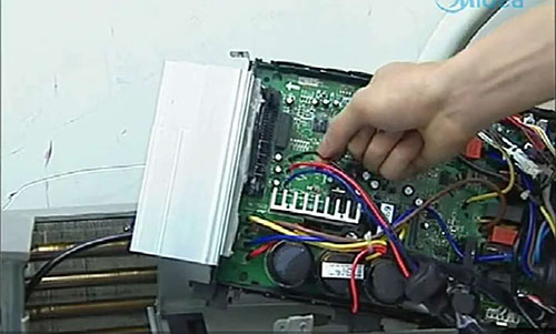 横峰美的空调电话是多少